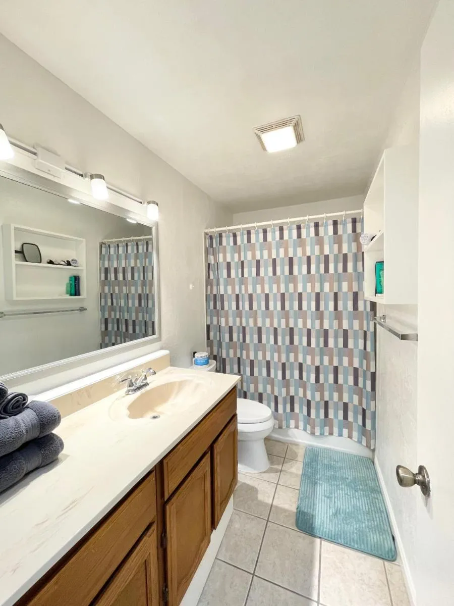 Image 3 of Kona 1br condo on Alii Dr saltwater pool surf sun AC close to magic sands beach