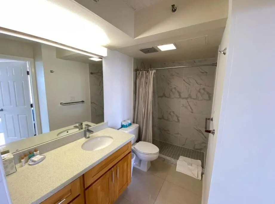 Image 2 of Lë’ahi Diamond Head Suite 1 Bedroom 1 Free Parking
