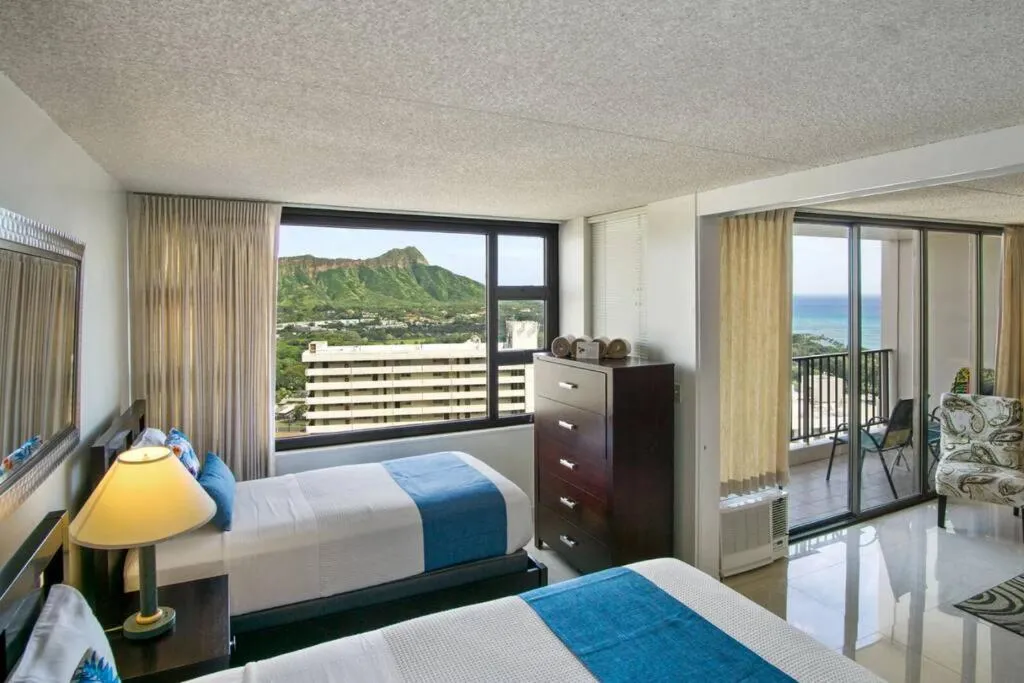 Image 1 of Lë’ahi Diamond Head Suite 1 Bedroom 1 Free Parking