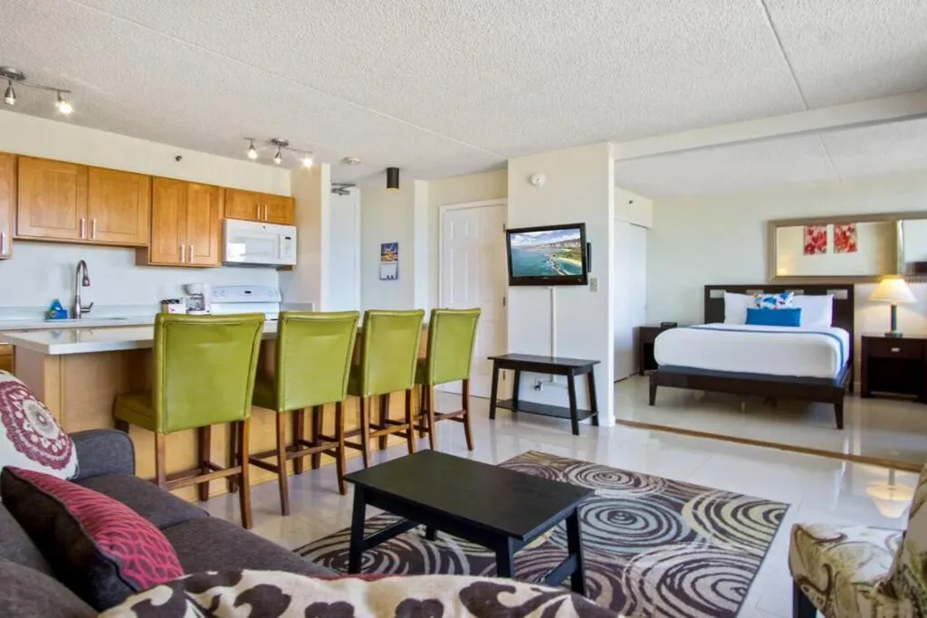 Image 4 of Lë’ahi Diamond Head Suite 1 Bedroom 1 Free Parking