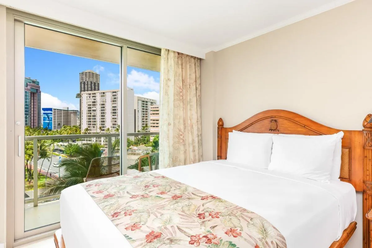 Image 1 of Luana Waikiki Hotel & Suites