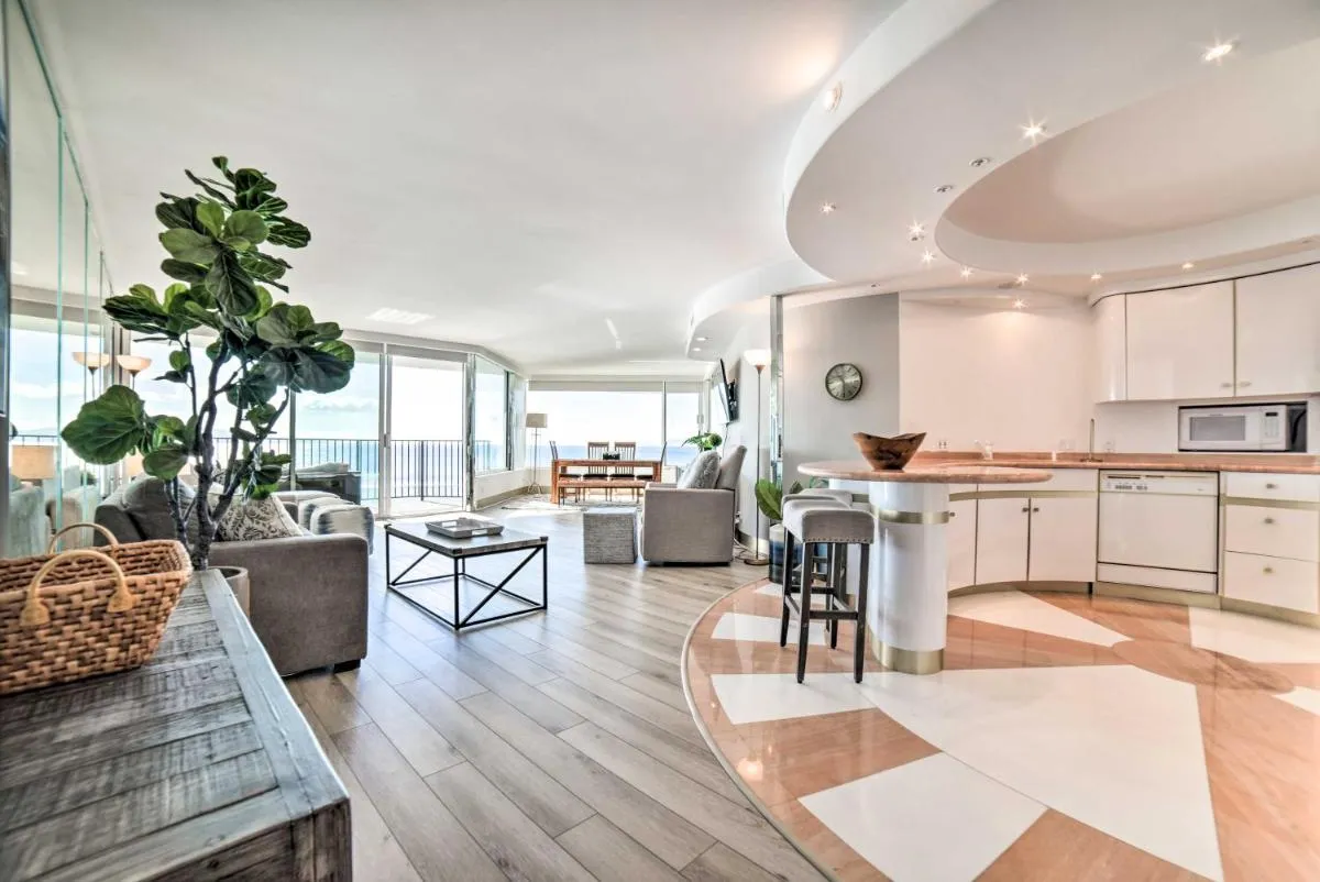 Image 4 of Luxurious Maui Getaway with Panoramic Ocean Views!