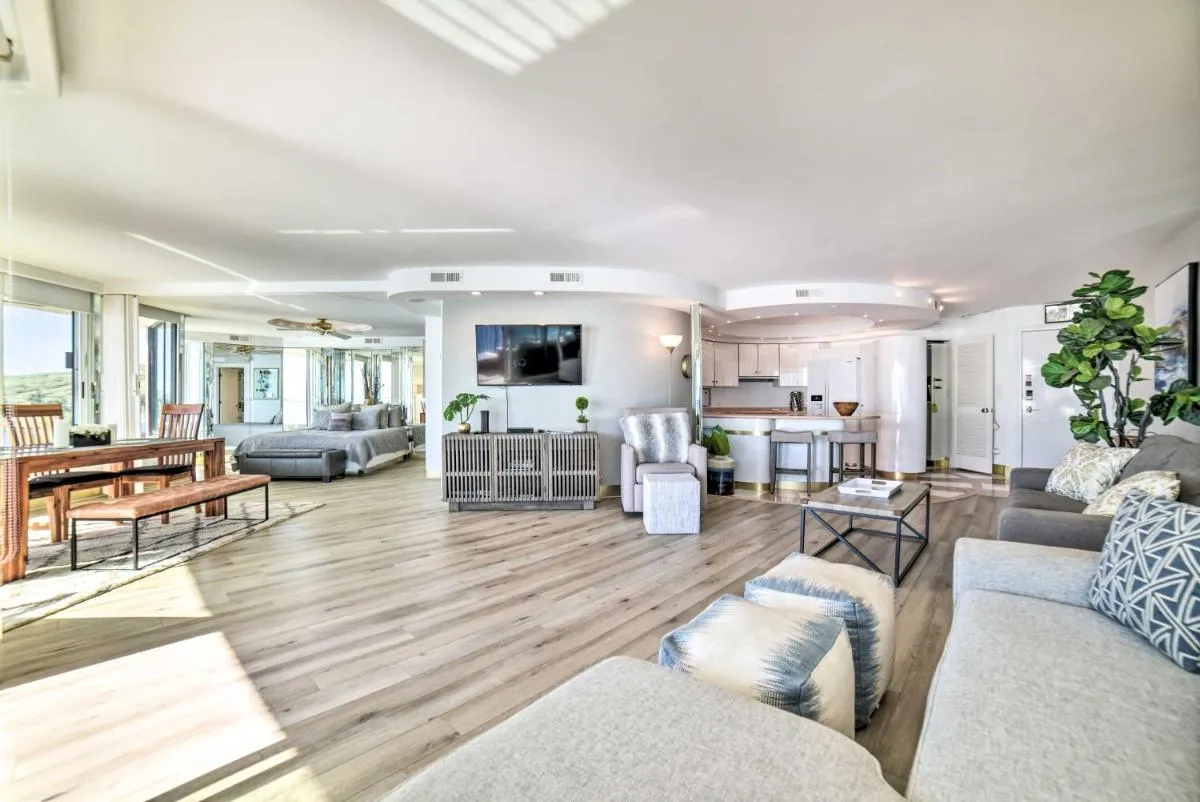 Image 5 of Luxurious Maui Getaway with Panoramic Ocean Views!