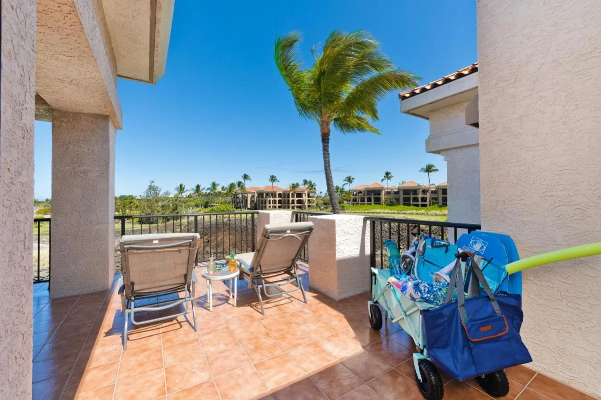 Image 3 of Luxurious Penthouse Oasis ~ Golf & Ocean Views
