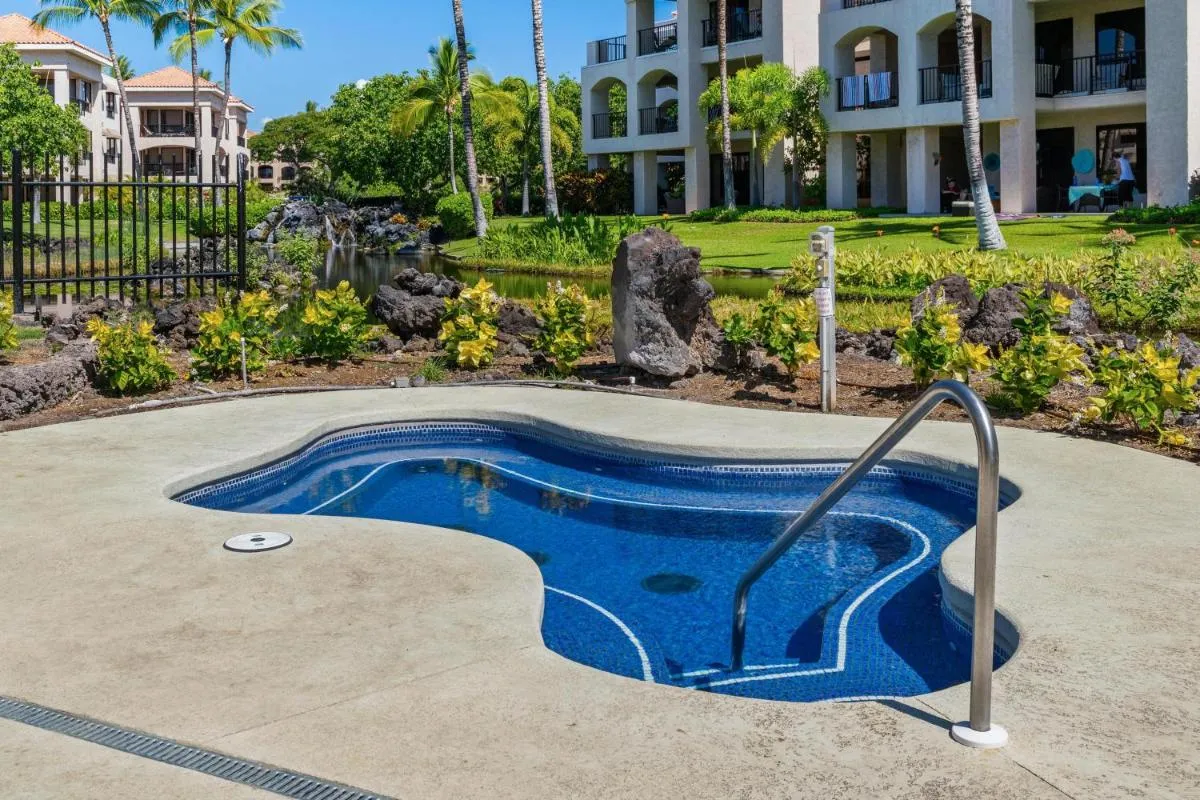 Image 6 of Luxurious Penthouse Oasis ~ Golf & Ocean Views
