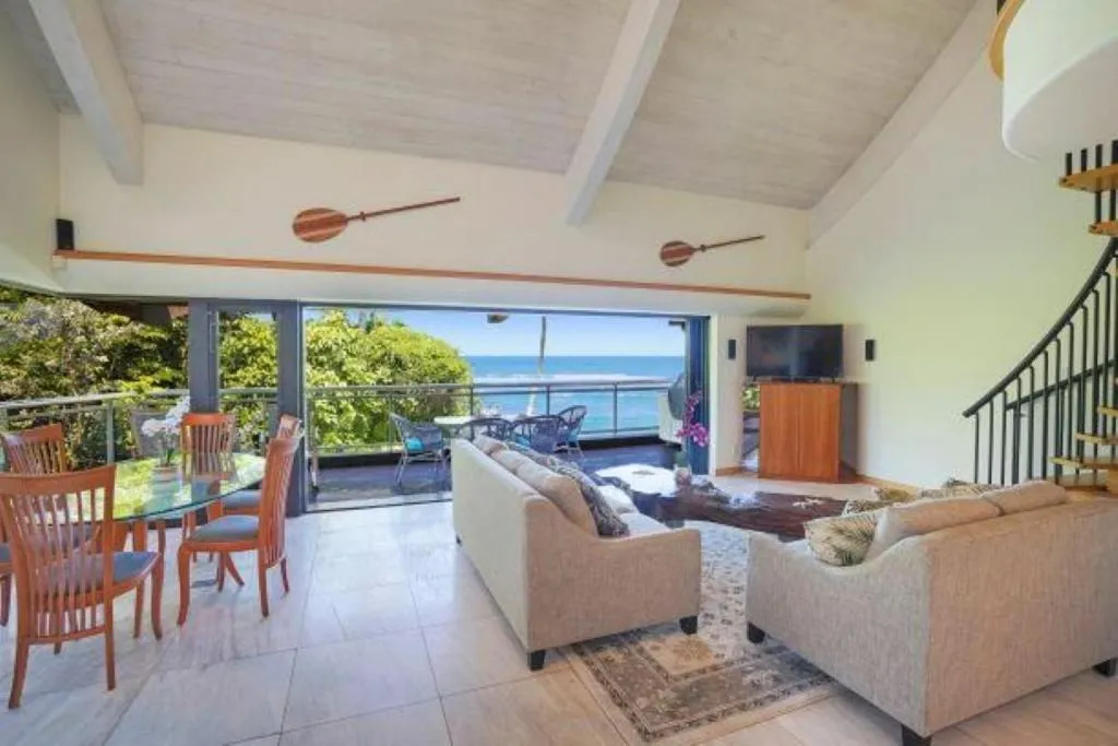 Image of Luxury 2-Story Oceanfront Condo w/ Views & Pool