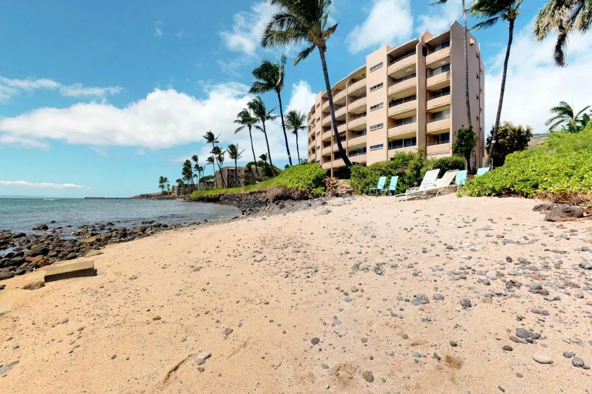 Image 6 of Maalaea Banyans 105