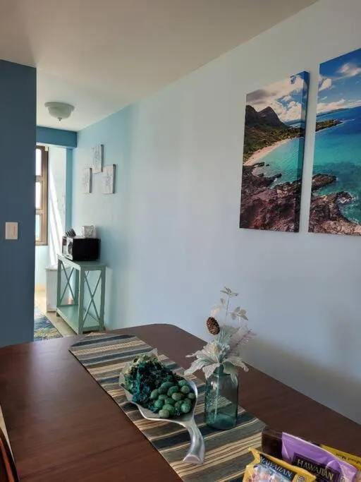 Image 4 of Maile Suite @Waikiki Banyan