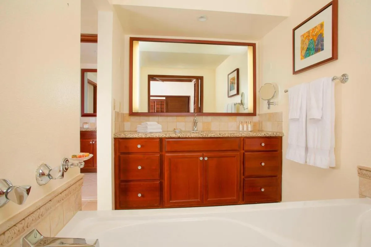 Image 2 of Marriott’s Ko Olina Beach Club