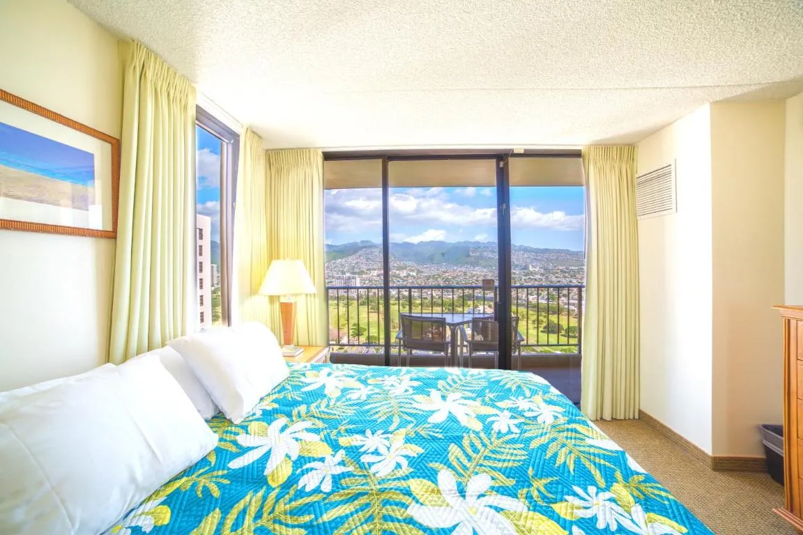 Image of Mountain View Condo, Near Beach, Free Parking!
