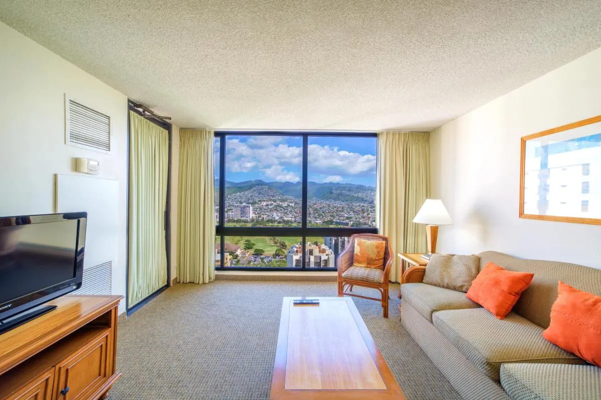 Image 5 of Mountain View Condo, Near Beach, Free Parking!