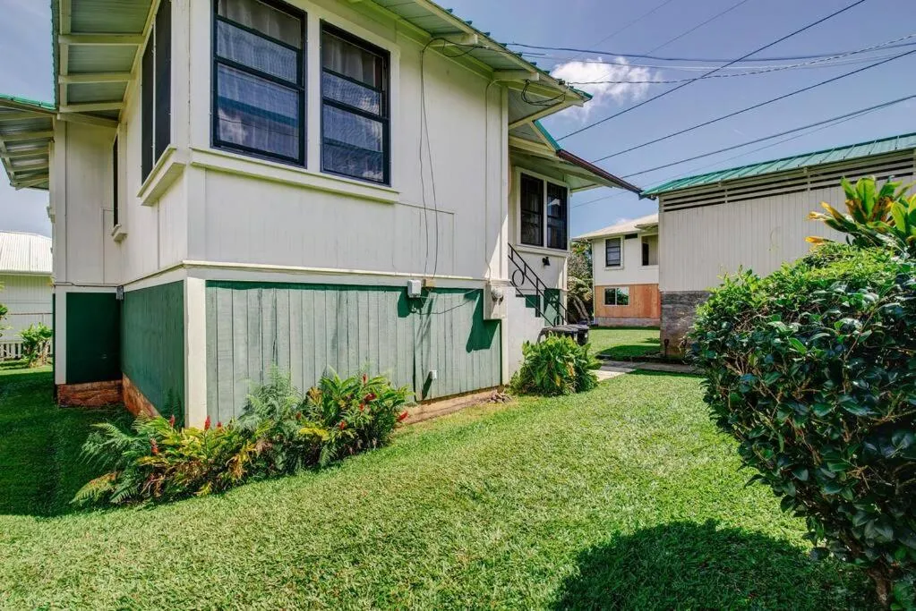 Image 5 of NEW Paddler’s Inn- 3BR Hilo Downtown