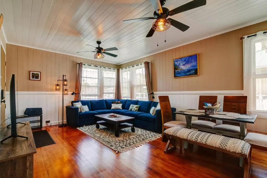 Image 4 of NEW Paddler’s Inn- 3BR Hilo Downtown