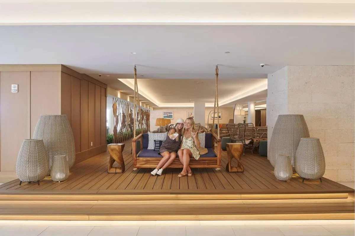 Image 6 of OUTRIGGER Reef Waikiki Beach Resort