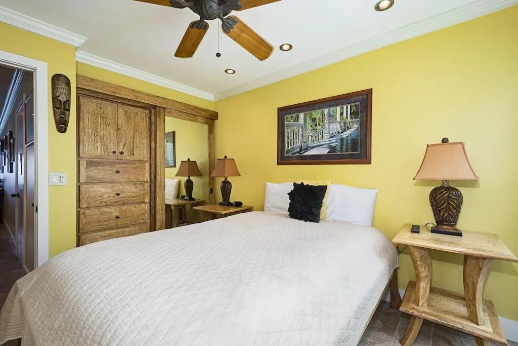 Image 1 of Ocean Front Condo SV4207