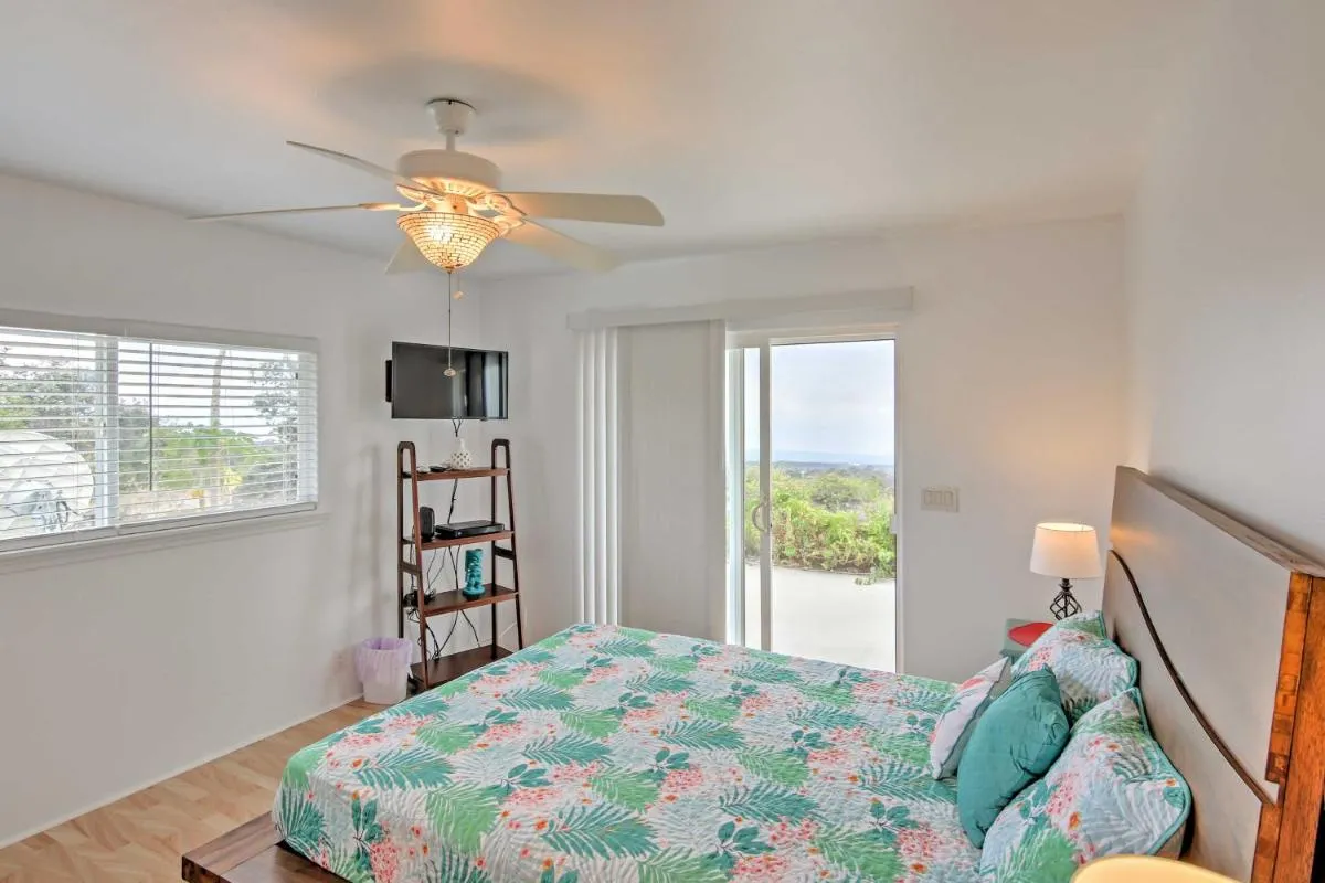 Image 1 of Ocean View Bungalow with Lanai 13 Mi to South Point