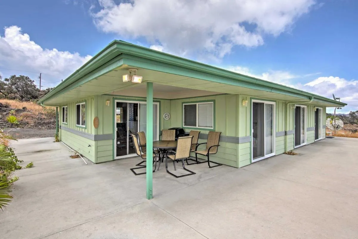 Image 5 of Ocean View Bungalow with Lanai 13 Mi to South Point