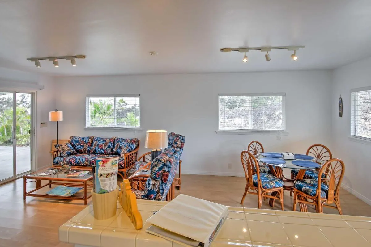 Image 3 of Ocean View Bungalow with Lanai 13 Mi to South Point