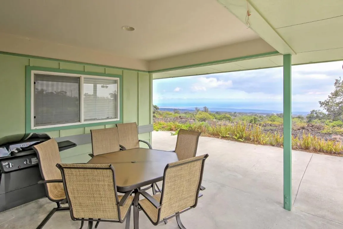 Image of Ocean View Bungalow with Lanai 13 Mi to South Point