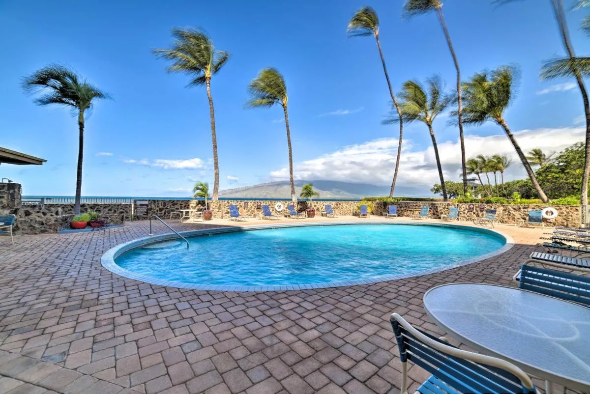 Image 3 of Ocean-View Kihei Condo with Lanai Steps to Beach!