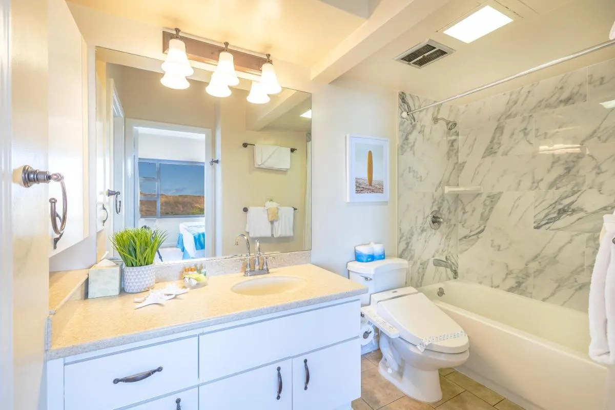 Image 2 of Ocean View Oasis with Free Parking, A Waikiki Gem!