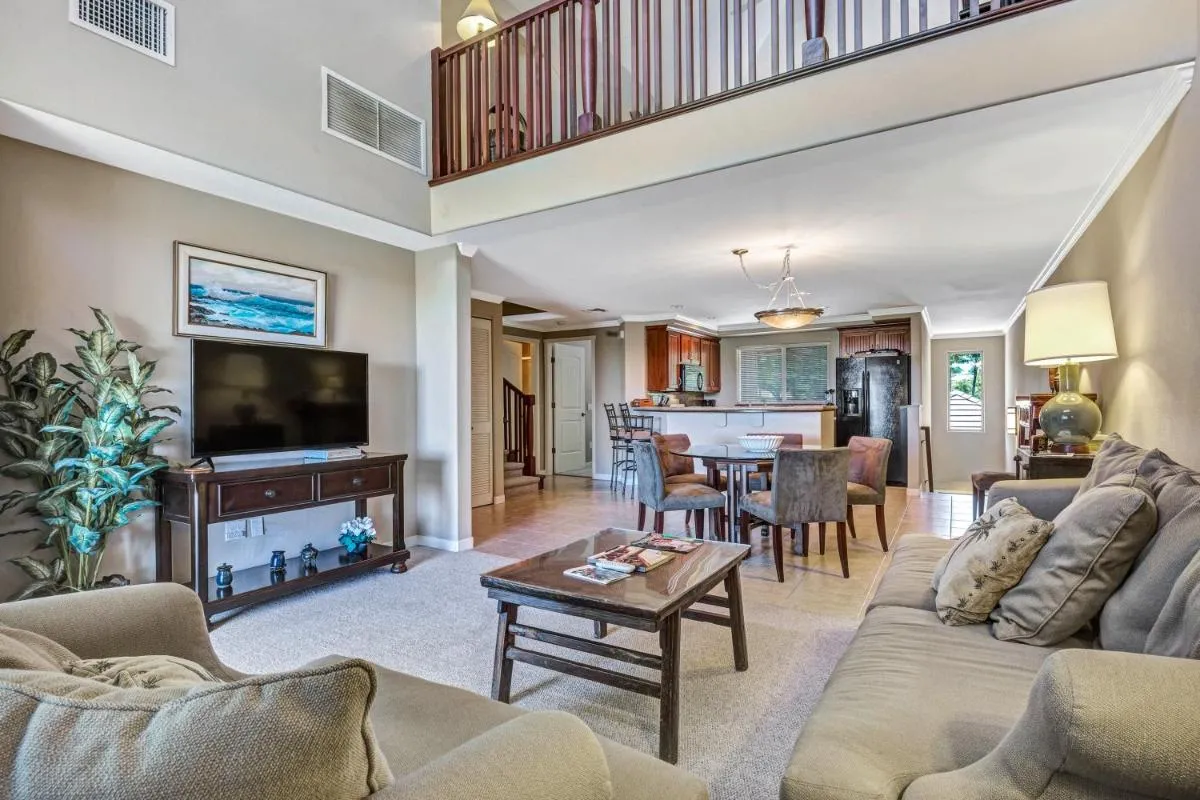 Image 3 of Palm Villas 2 Bed/2 Bath Loft #F22