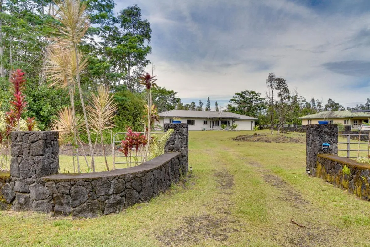 Image 4 of Paradise Park Vacation Rental about 4 Mi to Shoreline!