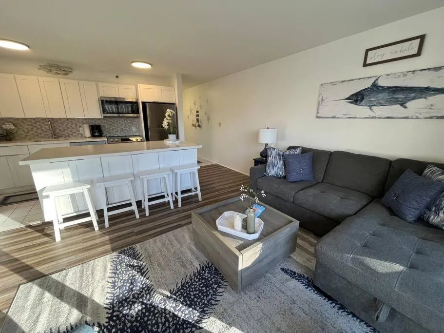 Image of Pe’a Ocean View Suite @Waikiki Banyan +1 Free Park