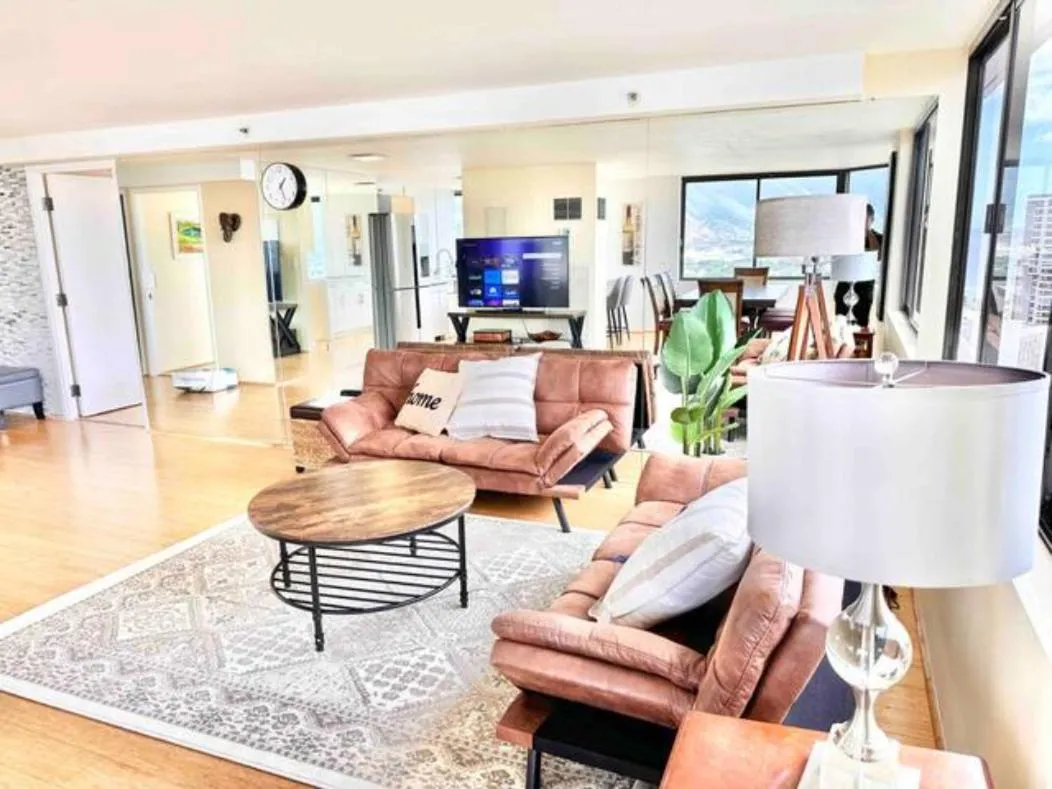 Image 5 of Penthouse Waikiki Panorama Ocean/Mountain Views