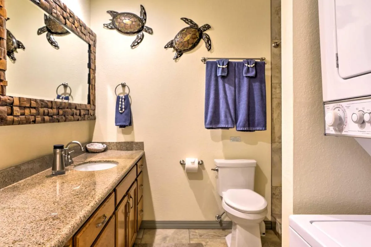 Image 2 of Pristine Lihue Condo with Balcony Walk to Beach!
