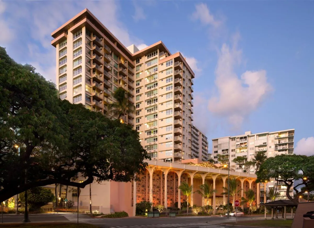 Image 4 of Queen Kapiolani Hotel