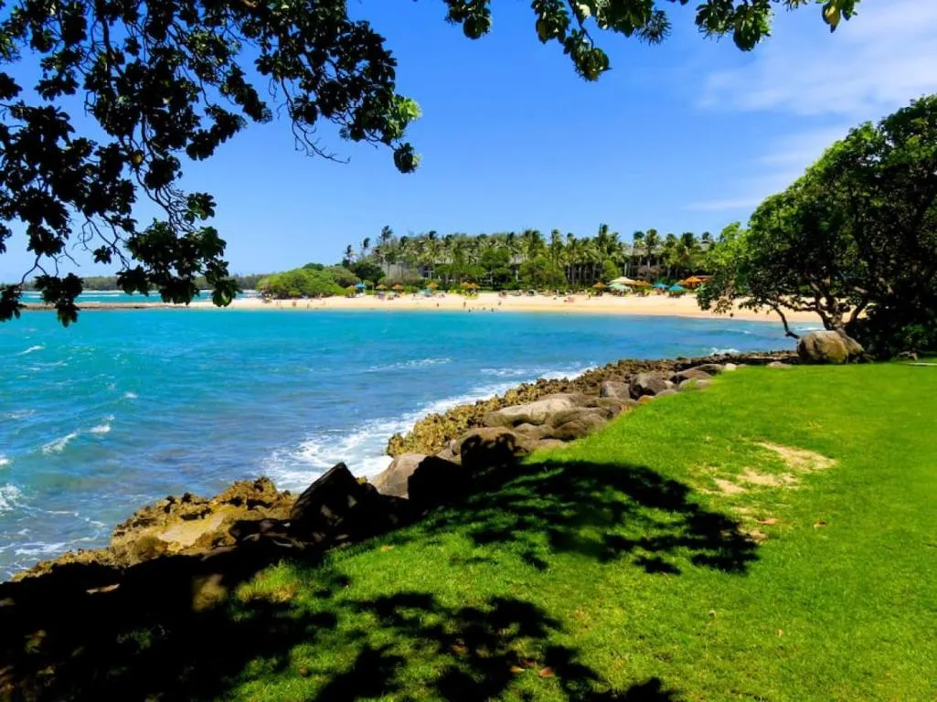 Image of Relaxing Turtle Bay townhome near the beach