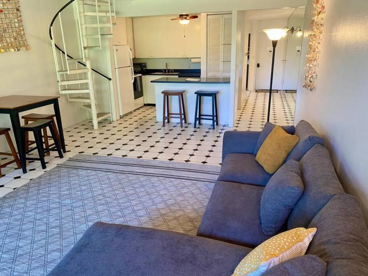 Image 4 of Relaxing Turtle Bay townhome near the beach