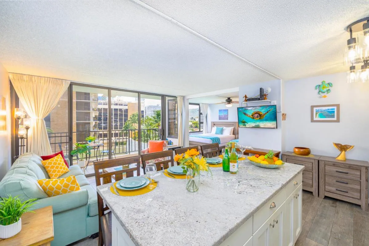Image 5 of Remodeled 1BR Condo, Steps to Beach, Free Parking!