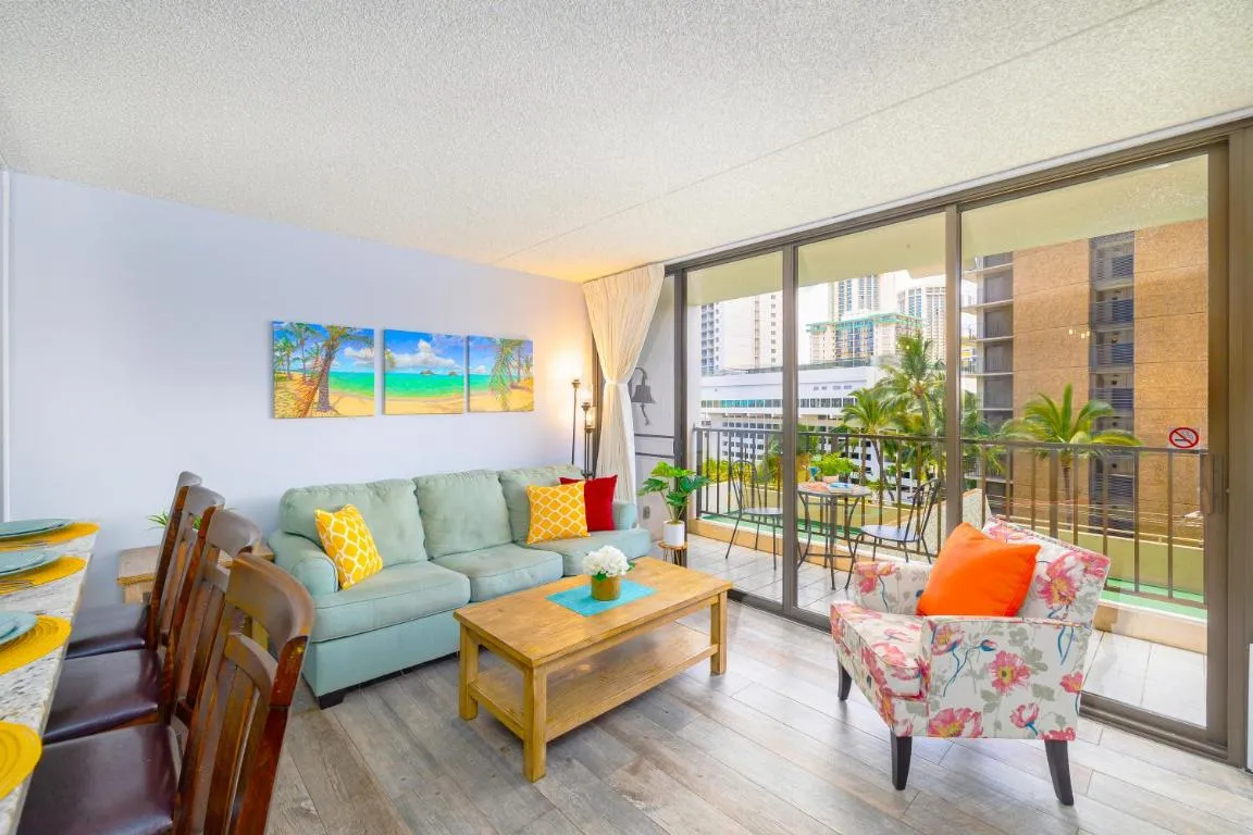 Image of Remodeled 1BR Condo, Steps to Beach, Free Parking!