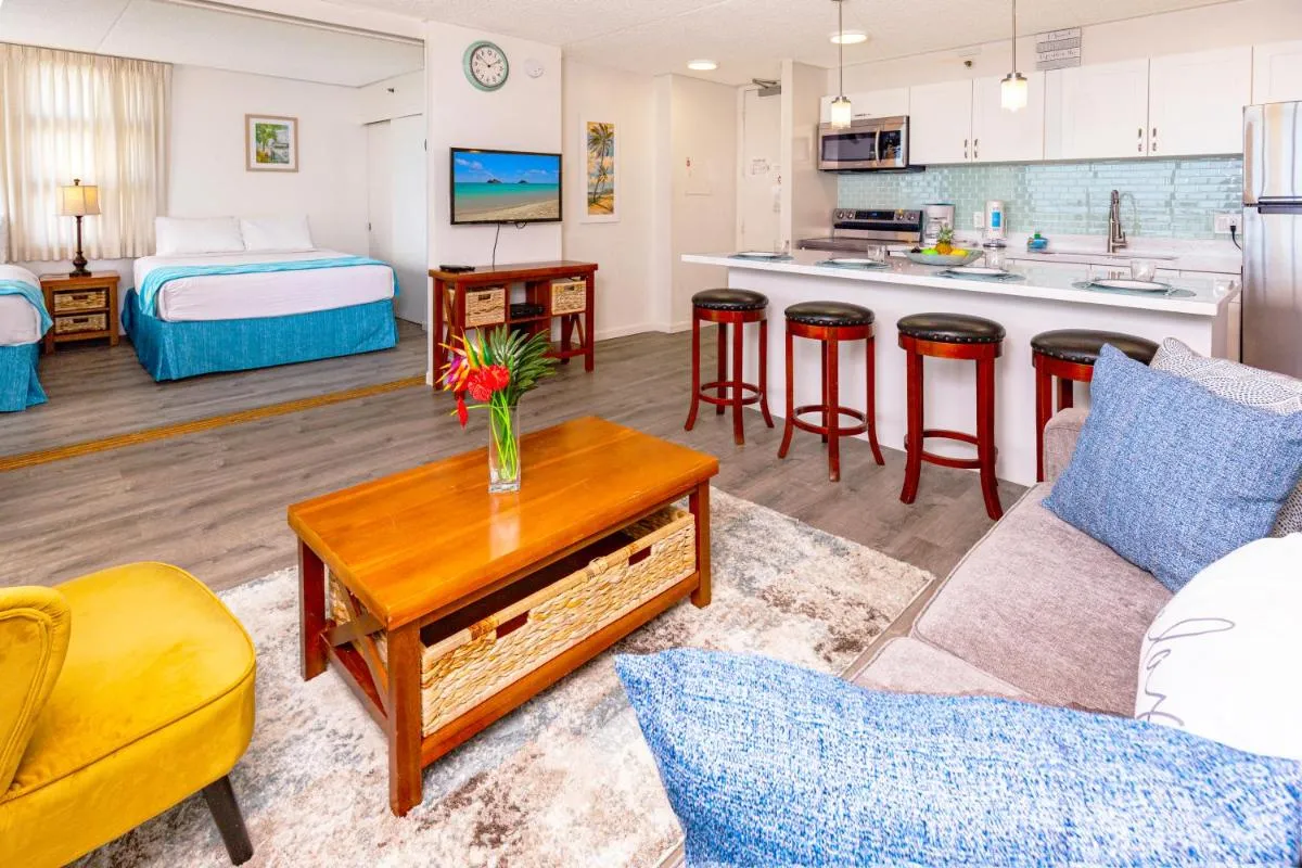 Image 4 of Renovated Ocean View Suite, Near Beach, Free Parking