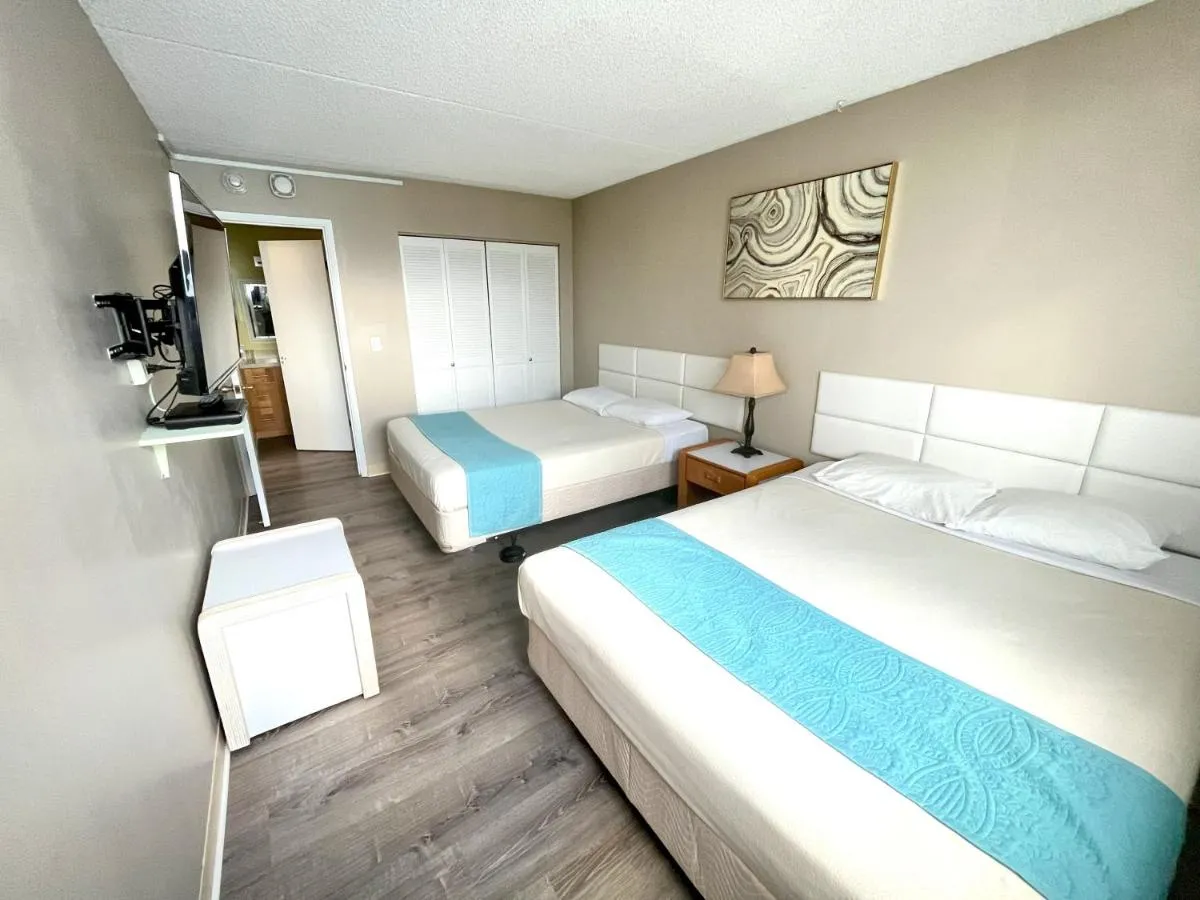 Image 1 of Royal Kuhio 1708 – Spacious Corner Unit with Stunning Ocean City Views in the Heart of Waikiki!