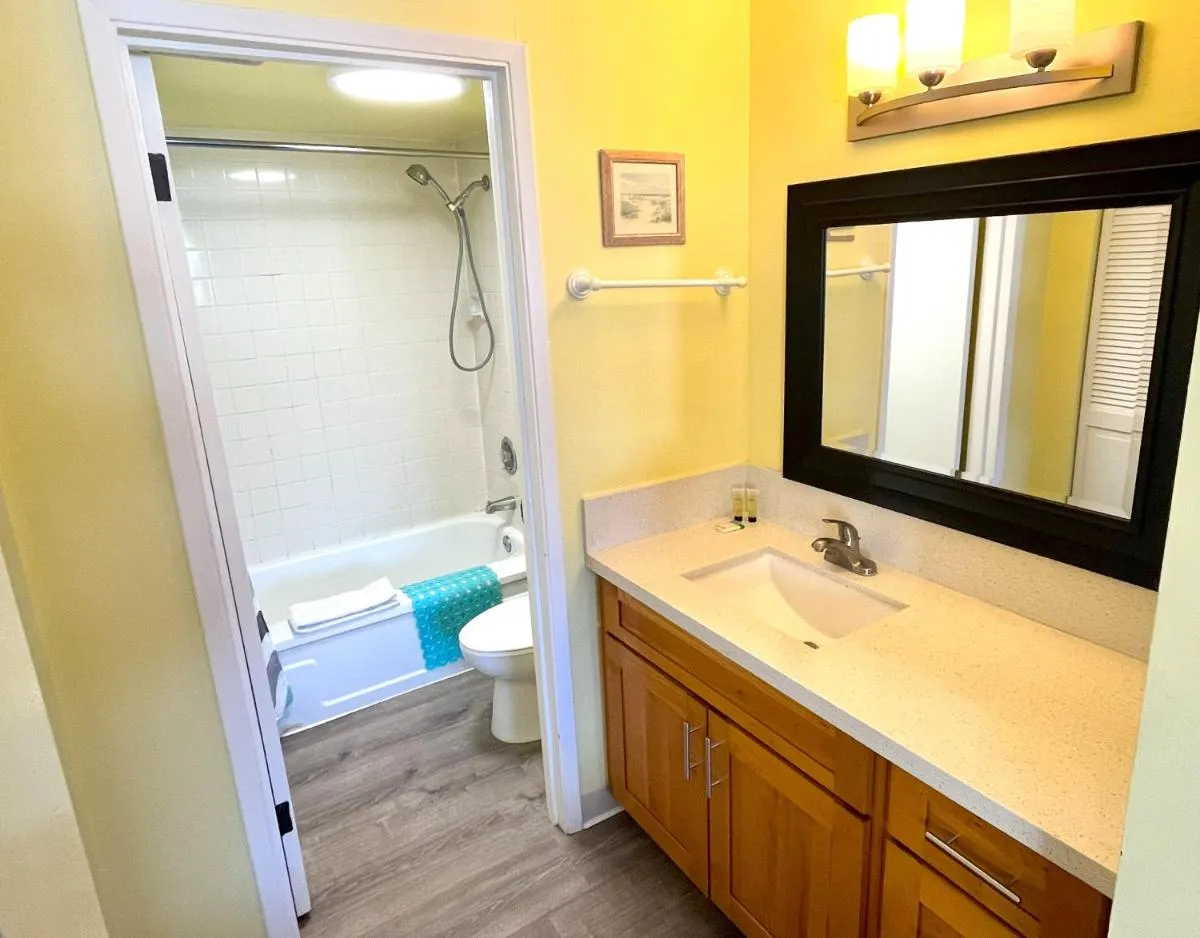 Image 2 of Royal Kuhio 2302 – Spacious Studio with Stunning Mountain Views in the Heart of Waikiki!