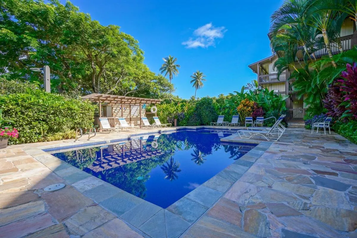 Image 3 of “Sea Haven” at the Wailua Bay View 305