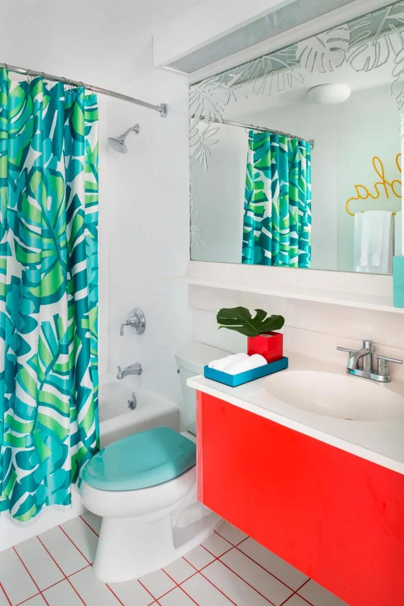 Image 3 of Shoreline Hotel Waikiki