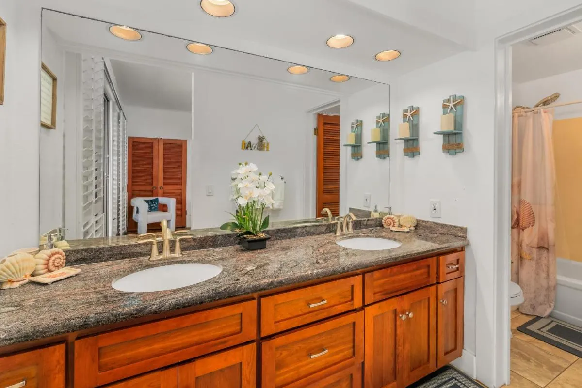 Image 2 of Step to beach New Quiet Kiahuna Plantation Remodeled 2 bedroom condo with AC