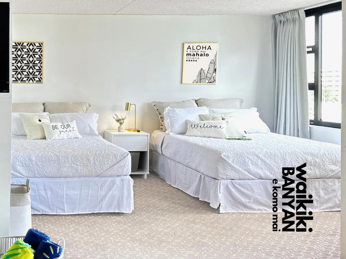 Image 1 of Stunning 1BD a block away to Waikiki Beach Free Parking