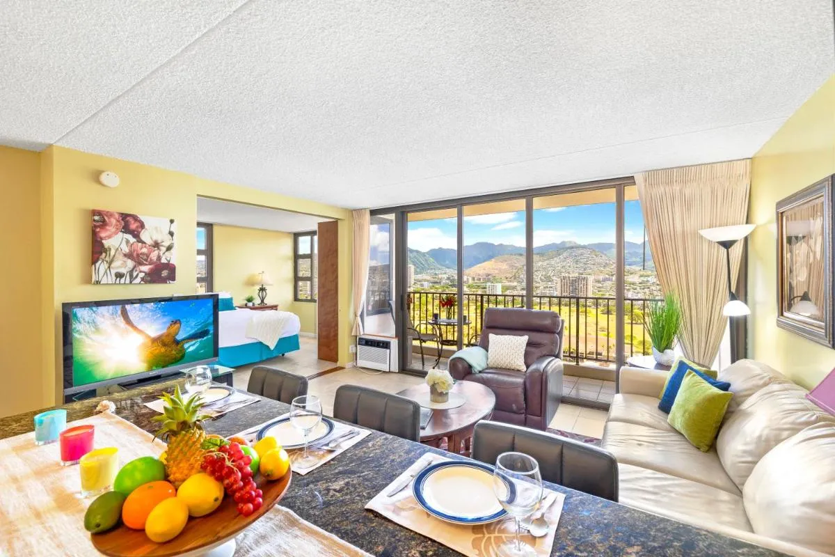 Image 5 of Stylish Condo with Mountain Views in Waikiki Banyan!