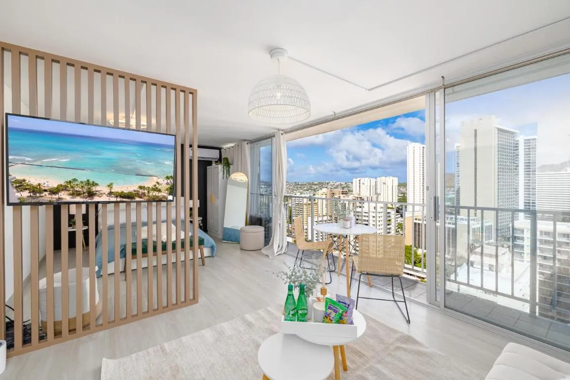 Image of Stylish, Newly Renovated Studio Near Waikiki Beach!
