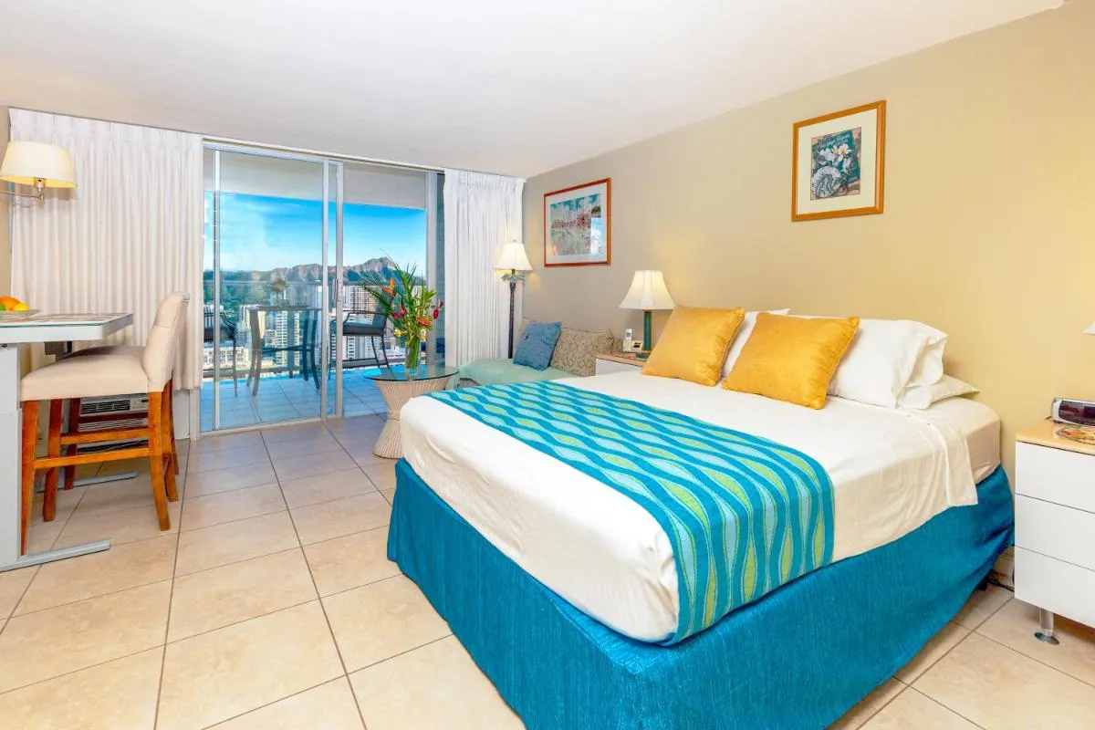 Image 1 of Stylish Studio with Great Ocean Views & Near Beach!