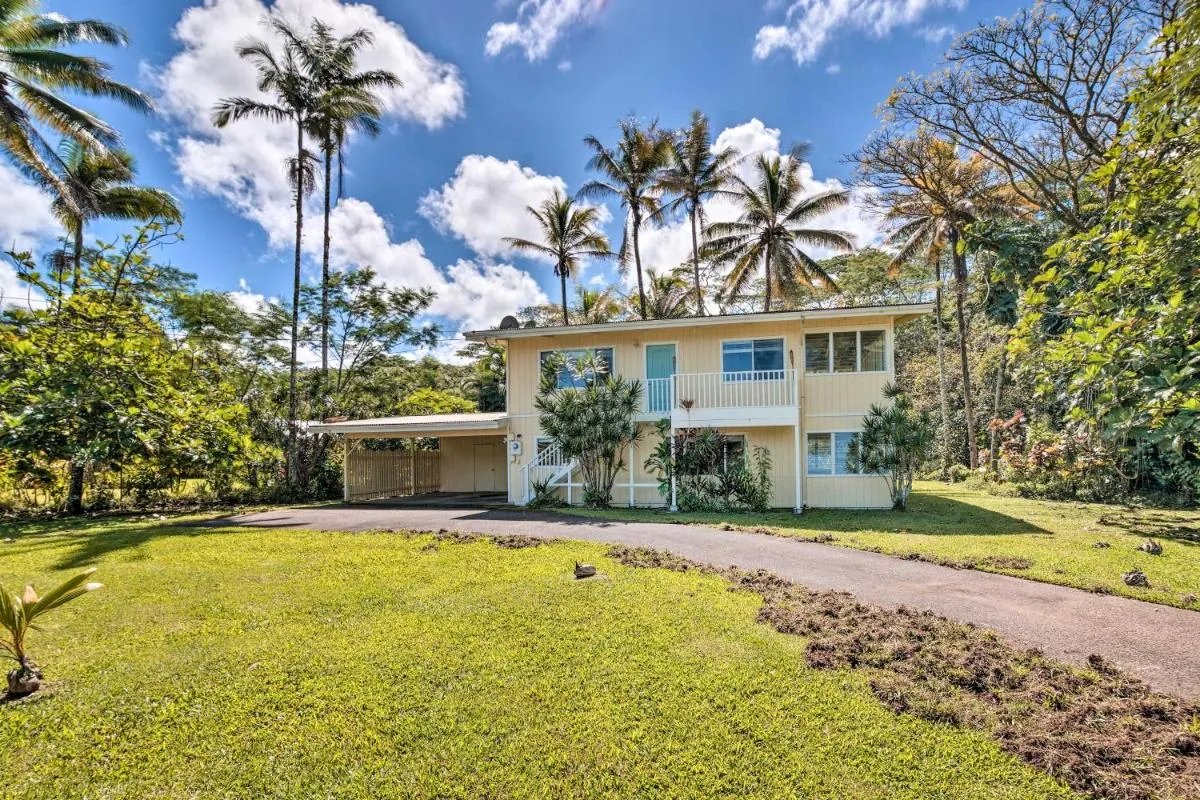 Image 5 of Sunny Pahoa Retreat Snorkel, Hike and Shop!