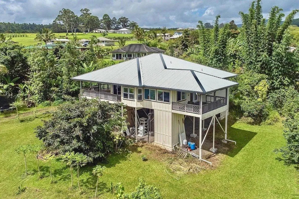 Image 5 of THE HONOMU HOUSE – Gorgeous, Spacious 4Bd2Ba Home near Waterfalls and Hilo, Sleeps 12!