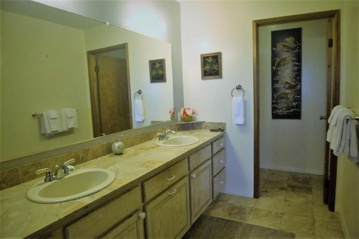 Image 6 of The Inn at Kulaniapia Falls