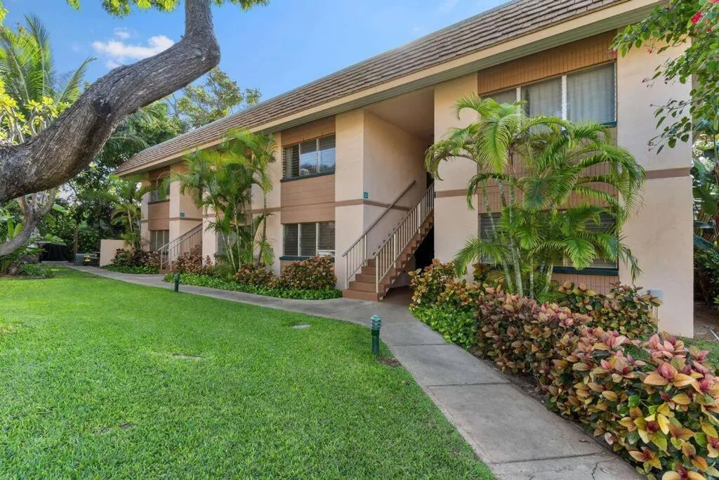 Image 5 of Unrivaled S Kihei Maui location! Walk to it all!