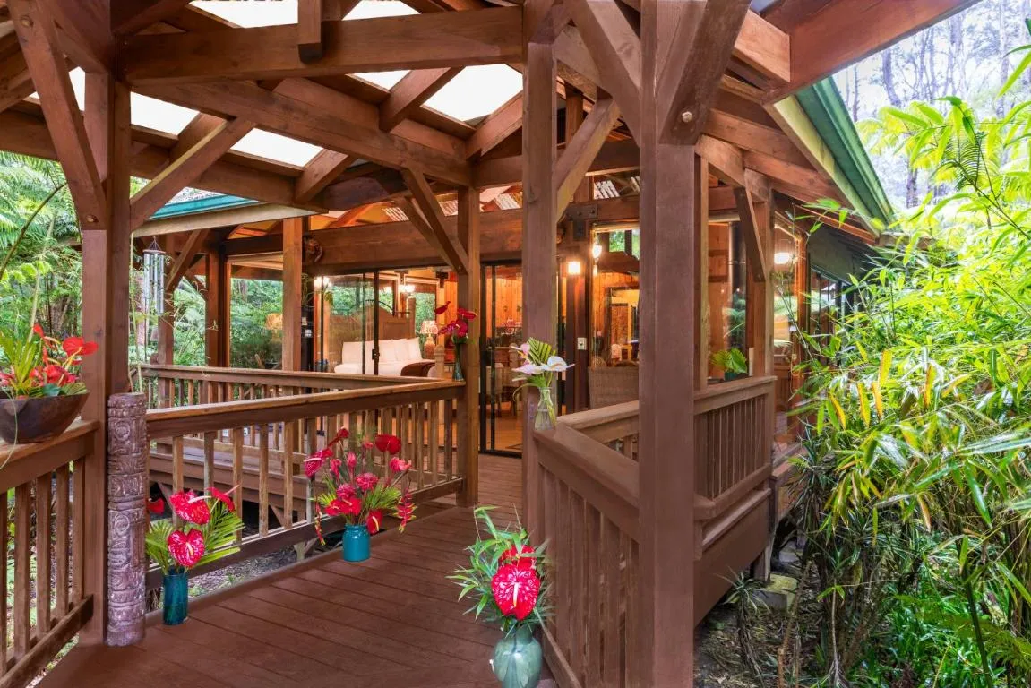 Image of Volcano Village Lodge